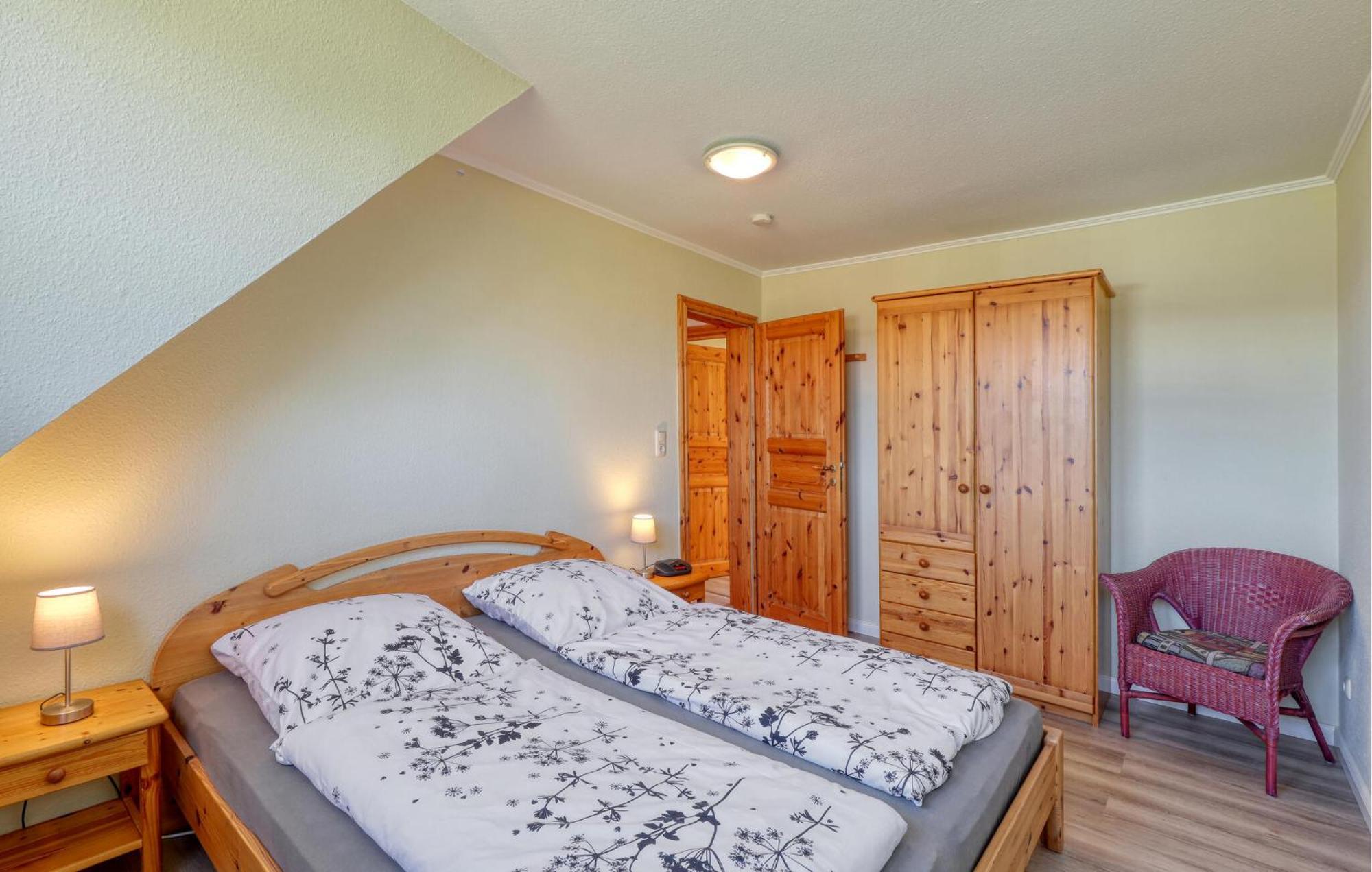 Nice Home In Toenning With Kitchen Εξωτερικό φωτογραφία