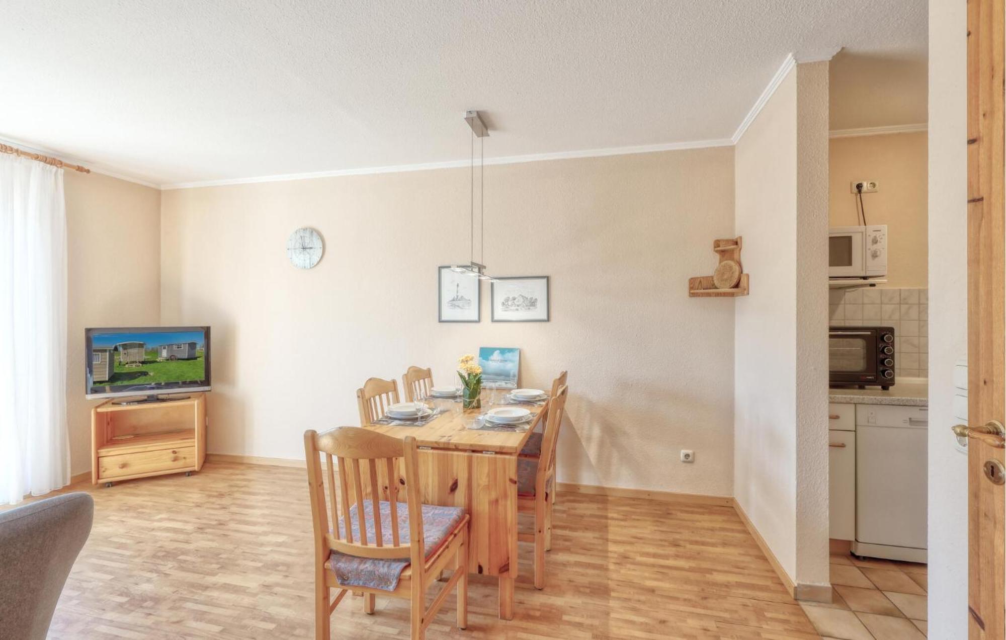 Nice Home In Toenning With Kitchen Εξωτερικό φωτογραφία